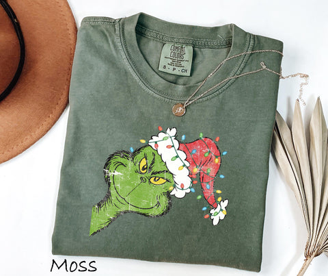 G with Christmas lights