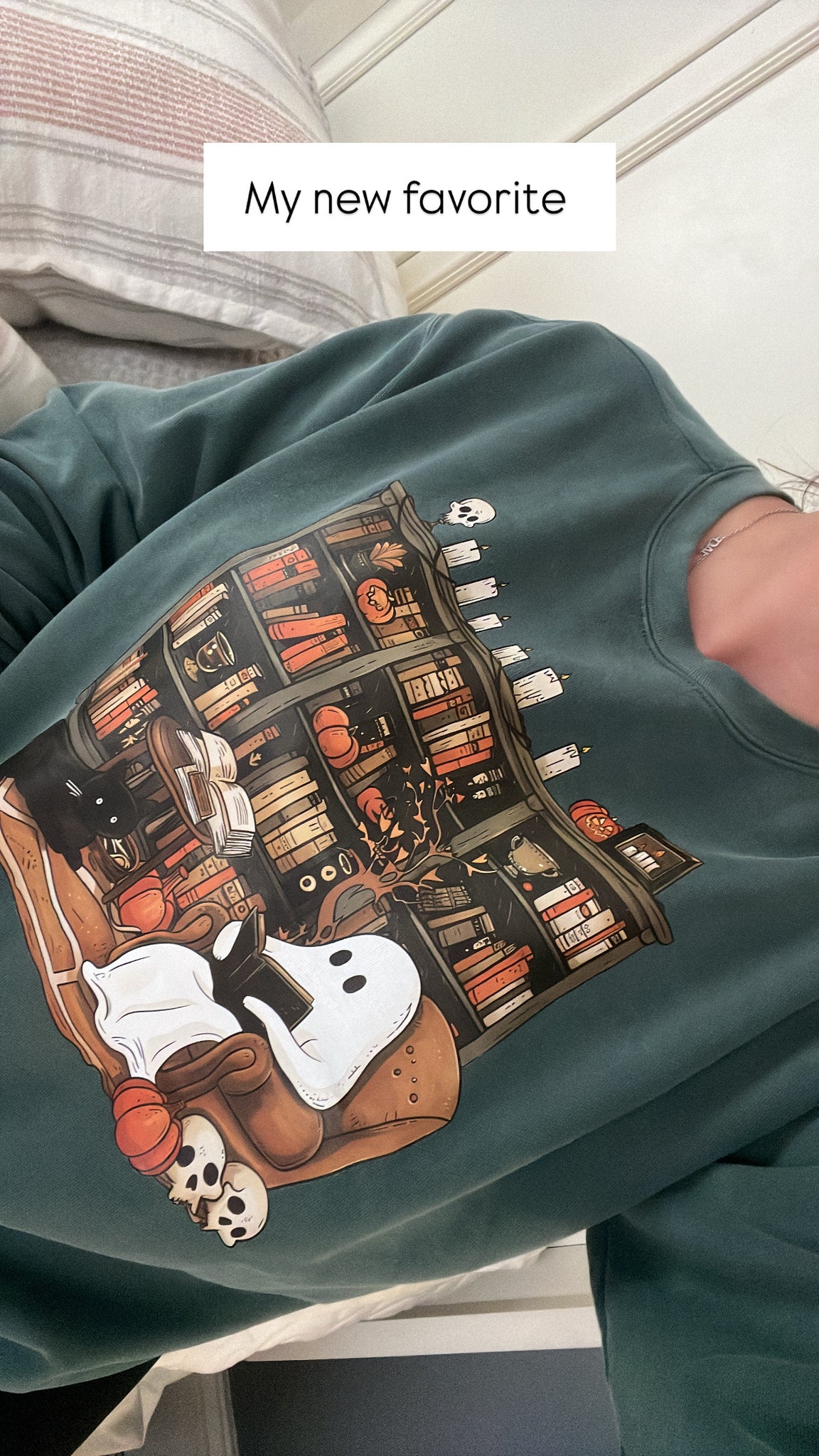 READ MORE BOOks CC sweatshirt